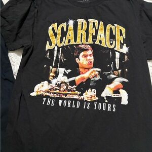 Black Short‎ Sleeve Tee with Iconic Movie Graphic